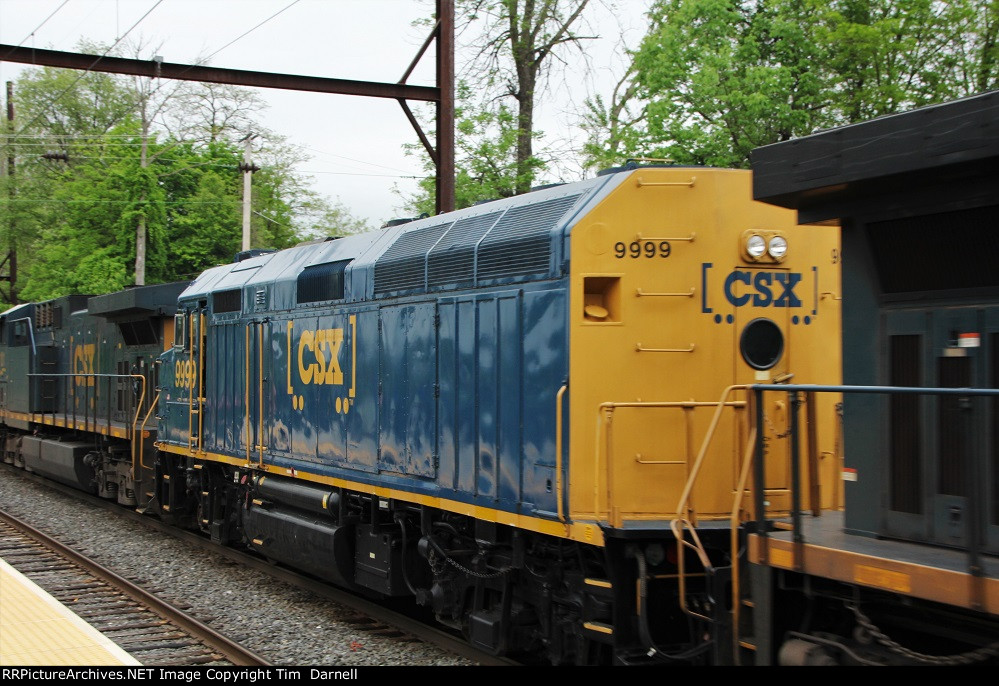 CSX 9999 on Q410